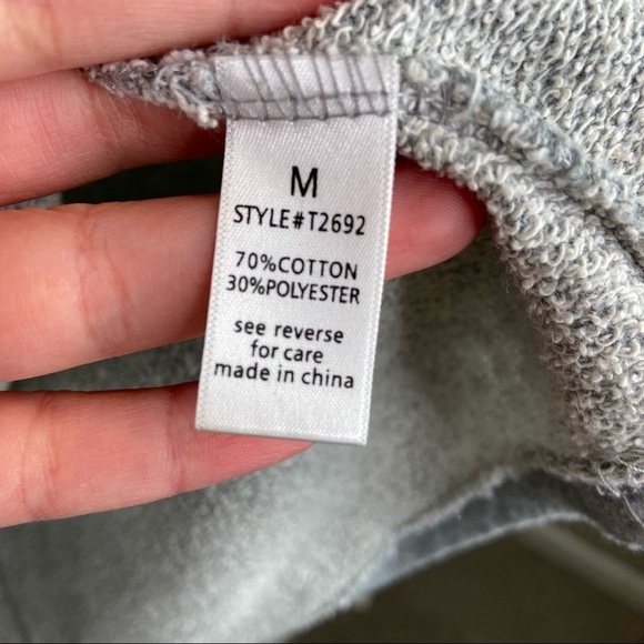 French Terry Gray lace front womens short sleeve blouse size medium‎ - Picture 2 of 6